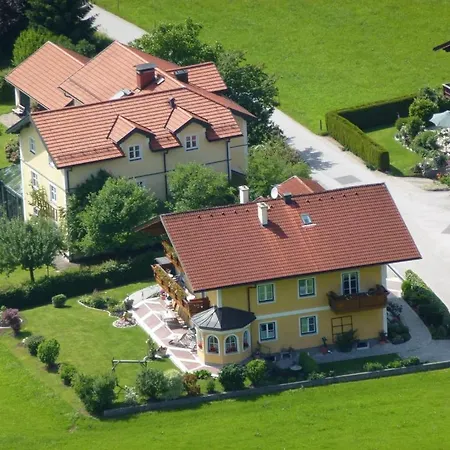 Haus Siller شقة